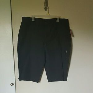 Danskin | Black Capris